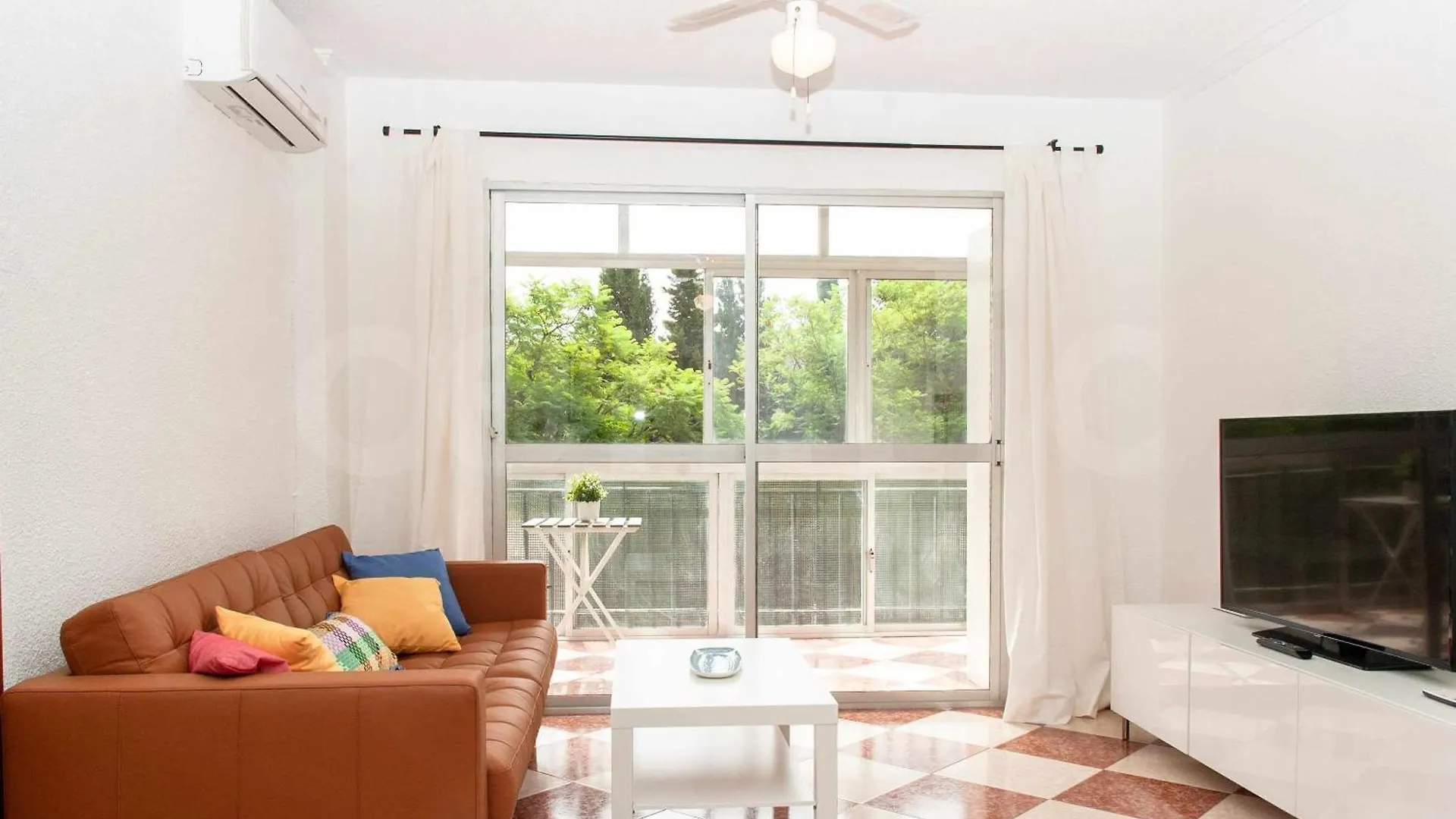 Piso En Barrio Tradicional Malagueno Apartment Malaga