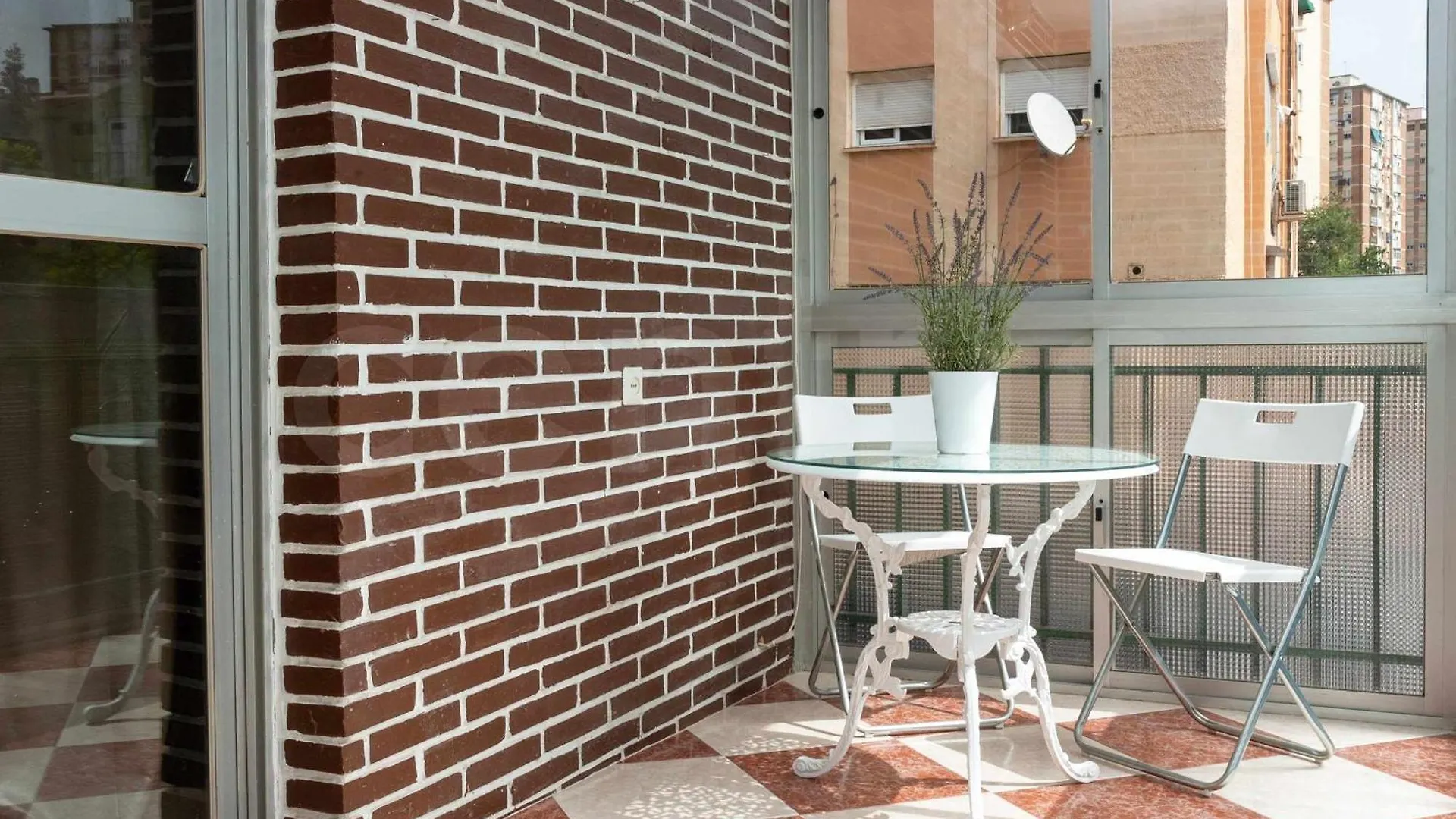 Piso En Barrio Tradicional Malagueno Apartment Malaga